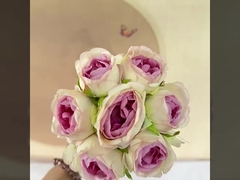 ইন স্টাইল গোলাপ, জাল ফুল, ফুলের ভাস্কর্য, হাতে রাখা ফুল, ভ্যালেন্টাইনস ডে ছবি, ফুলের বুকে