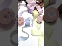 নরম এবং মসৃণ কাপড়ের রিবন