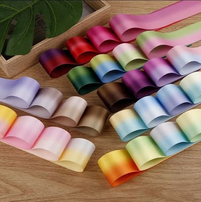 কেনা পলিয়েস্টার-বাটন প্রিন্ট রিবন হেয়ার বোলস উপহারের প্যাকেজ এবং ফুলের আনুষাঙ্গিকের জন্য উপাদান অনলাইনে উৎপাদন