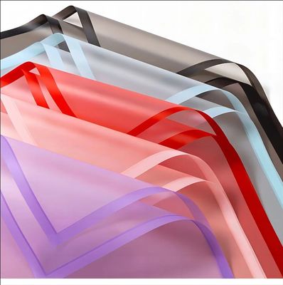 কেনা জলরোধী ফুলের আবরণ কাগজ সহজ শৈলী নকশা অফসেট মুদ্রণ কোরিয়ান কাগজ প্যাকেজ 60X32X1 সেমি অনলাইনে উৎপাদন