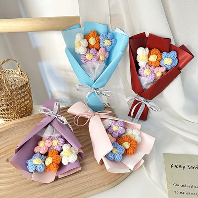 কেনা বিভিন্ন রঙের উলের গোলাপ ফুলের সাথে ভ্যালেন্টাইনস ডে আনন্দ মিনি ফুলের তোড়া অনলাইনে উৎপাদন