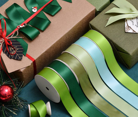 কেনা স্পট পাইকারি 4 সেমি রঙিন সাটিন রিবন, রঙিন মাথা ফুলের সজ্জা আনুষাঙ্গিক, পোশাক আনুষাঙ্গিক, উপহার প্যাকেজিং রিবন অনলাইনে উৎপাদন