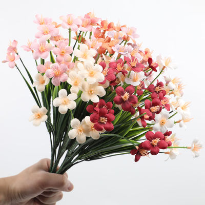 কেনা বিয়ের বাইরের সজ্জা জন্য সিমুলেটেড ডেইজি হোম অলঙ্কার অনলাইনে উৎপাদন