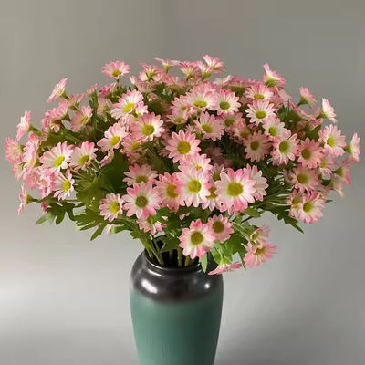 কেনা মার্গারেট ফুল ডেইজি বুকেট সিল্ক কৃত্রিম ডেইজি ফুল ভ্যালেন্টাইন ফুল বিবাহের সাজসজ্জা কামোয়েল অনলাইনে উৎপাদন