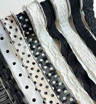 কেনা DIY আলংকারিক ফুলের প্যাকেজিং 14m কালো এবং সাদা রিং Qixi Bouquet with Ribbon ফুলের দোকান অনলাইনে উৎপাদন