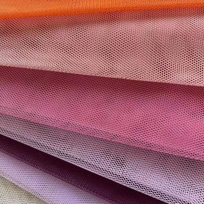 ভালো দাম 100% নাইলন 40D Hexagons Organza Tulle রোলস 60 ইঞ্চি 72 ইঞ্চি চওড়া Tulle অনলাইন