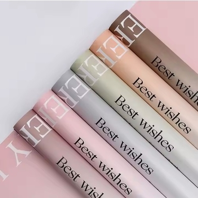 ভালো দাম বর্ণমালা প্যাটার্ন প্লাস্টিক ওয়াটারপ্রুফ ফুল প্যাকেজিং কাগজ ফুল প্যাকেজিং কাগজ প্যাকেজিং উপহার প্যাকেজিং ক্রেপ কাগজ প্যাকেজিং অনলাইন