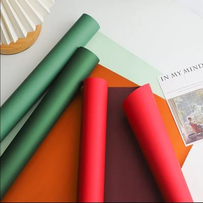 ভালো দাম সলিড কালার পেপার ফুল প্যাকেজিং পেপার ওয়াটারপ্রুফ ফ্লোরিস্ট ফুলের ফুলের বাক্স প্যাকেজিং প্যাকেজিং পেপার ফ্রেশ ফুলের জন্য পাইকারি অনলাইন