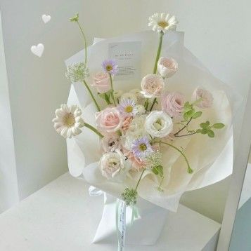 ভালো দাম ৫৭*৫৭ সেন্টিমিটার ম্যাকারন এক্সট্রা ডিপ পার্ল ফিল্ম ফুল ফুল প্যাকেজিং পেপার অনেক রঙের অনলাইন